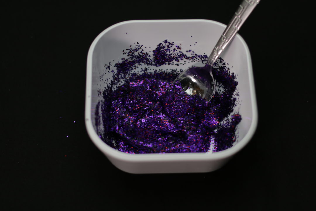 Give Your Hair Pop With This D.I.Y Glitter Gel & Hair Styling Tutorial